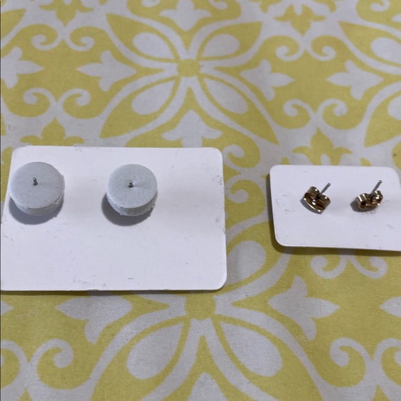 Cute! Milk Carton and Apple Earrings Set Painted Wood Hand Crafted! NWOT - Picture 7 of 11